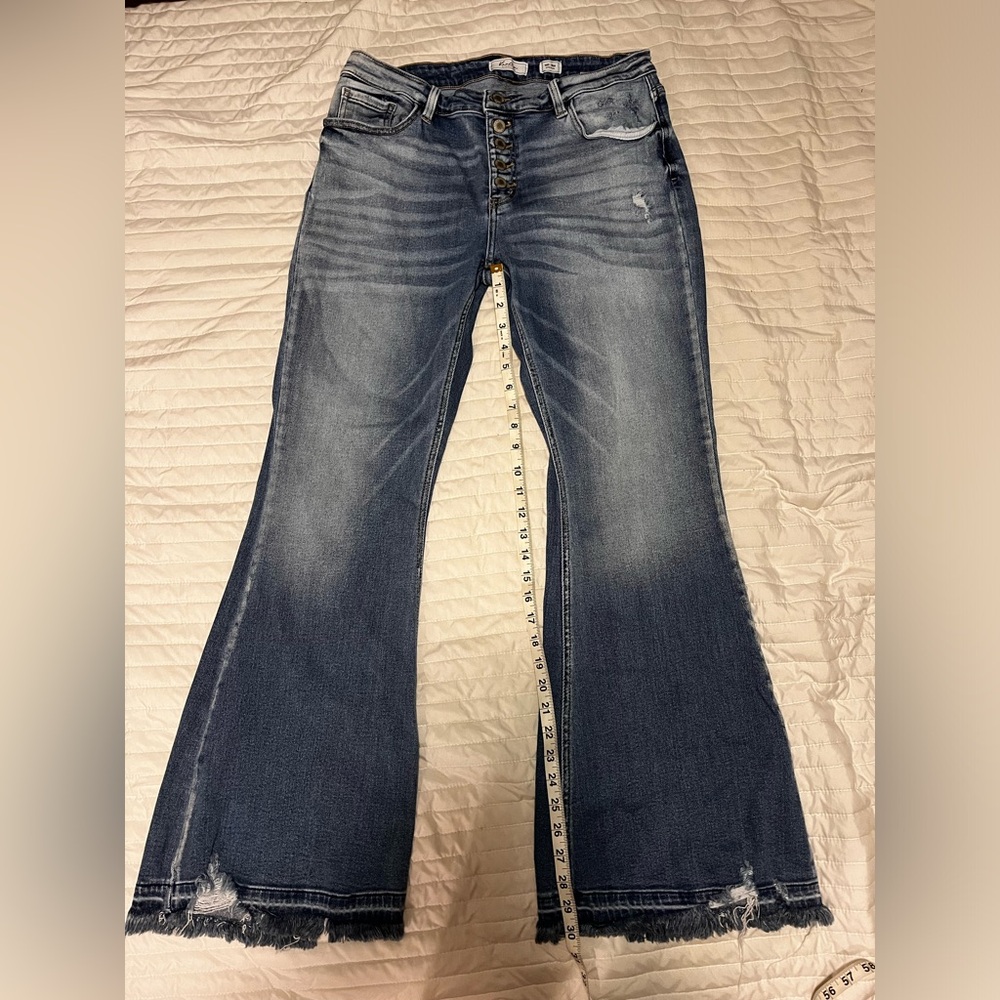 Women’s Kancan signature super flare mid rise jean
